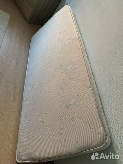 Кровать с матрасом детская