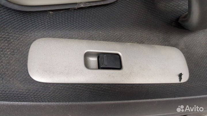 Дверь правая передняя Suzuki Liana, 2004