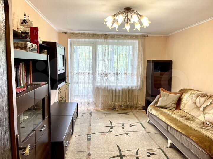 3-к. квартира, 63 м², 2/5 эт.