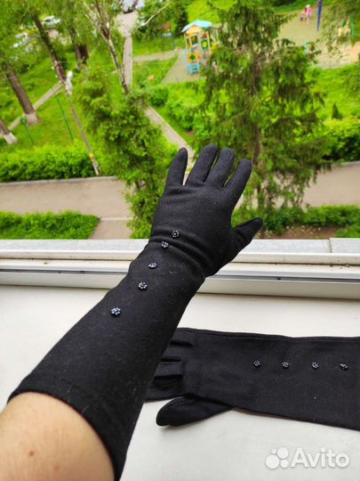 Перчатки до локтя