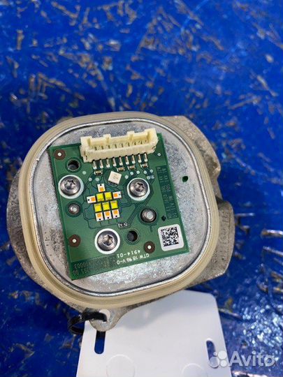 Светодиодный модуль передний правый Mercedes-Benz