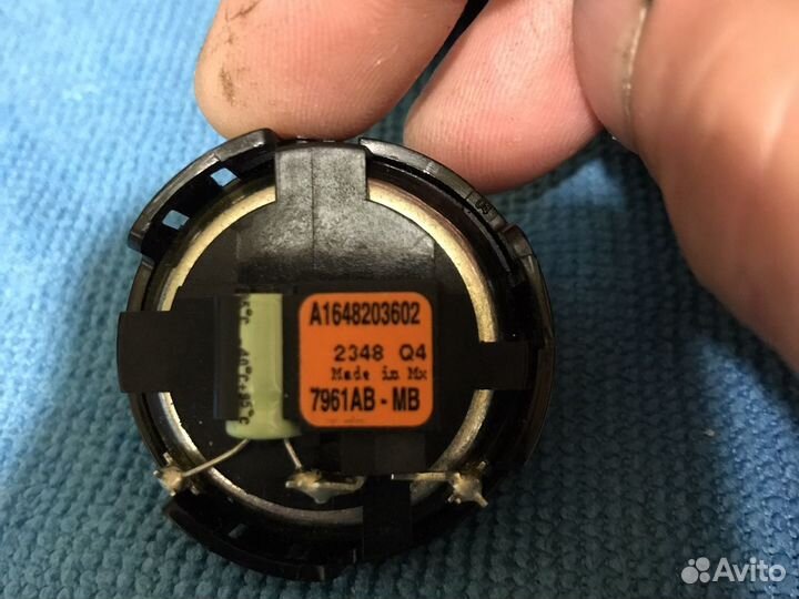 Динамик стойки двери Мерседес 164