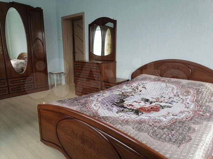 Дом 145 м² на участке 12,8 сот.