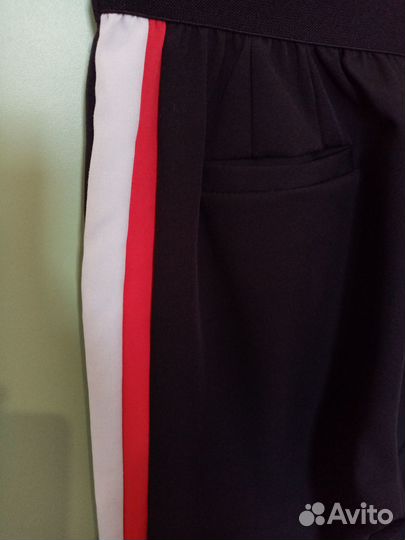 Брюки черные с полосками