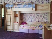 Детская кровать чердак со шкафом