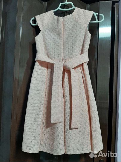 Нарядное платье на девочку 122-128