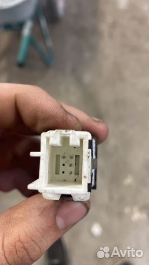 Кнопка старт-стоп Volkswagen Jetta 6