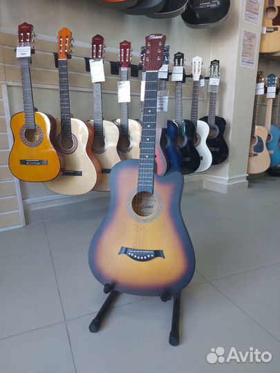 Гитара акустическая новая. Настроена