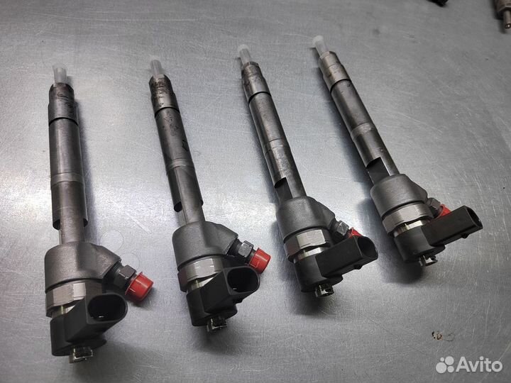 Форсунка 0445110295 мерседес A 6460701287