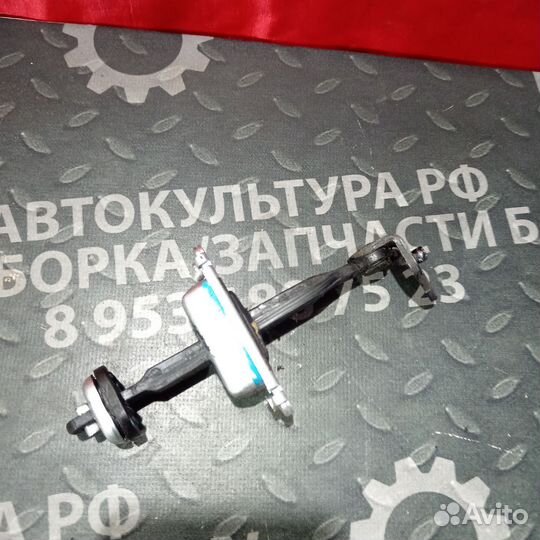 Передний левый ограничитель Chevrolet Aveo T255