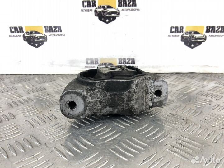 Опора двигателя задняя Volvo XC60