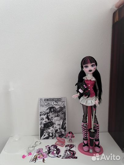 Кукла монстер хай дракулаура базовая Monster High