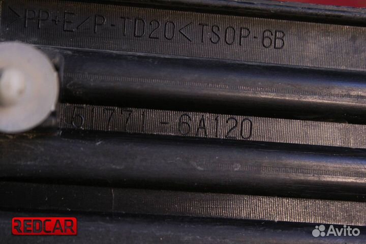 Накладка порога правого Toyota Land Cruiser 200 (0