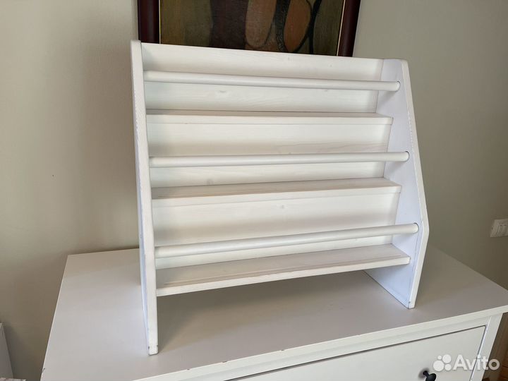 Книжная полка напольная