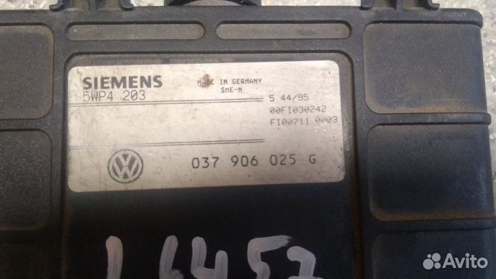 Эбу 037906025G Volkswagen Passat B4 AGG 2.0