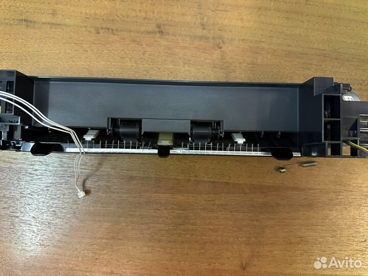 302F944131 302LV28050 Узел выхода бумаги в сборе