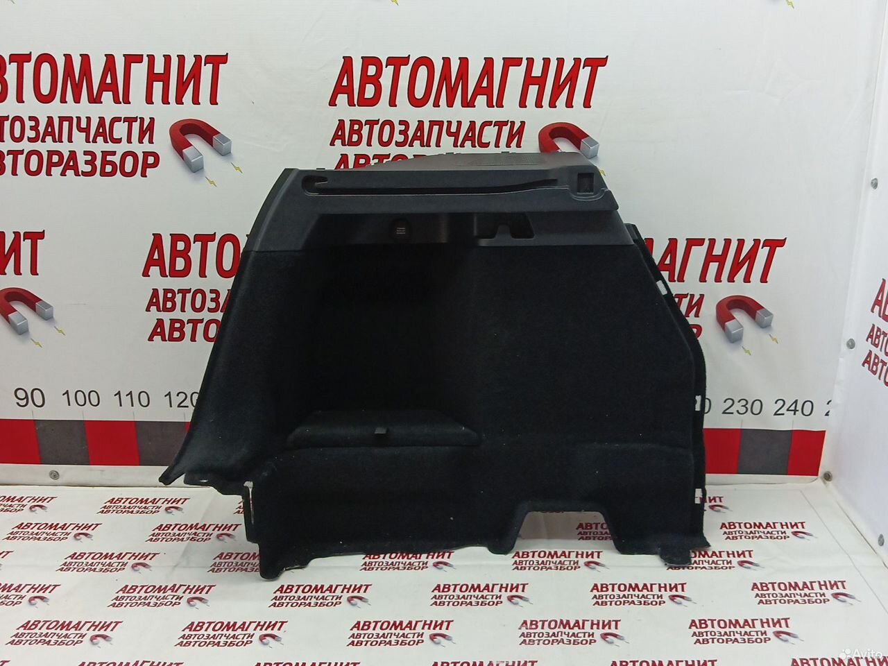 Обшивка багажника левая Джили Атлас Про