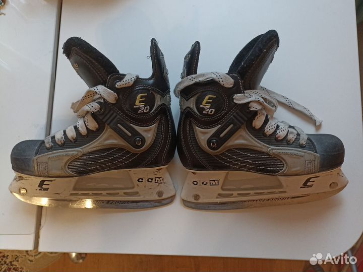 Хоккейные коньки ccm