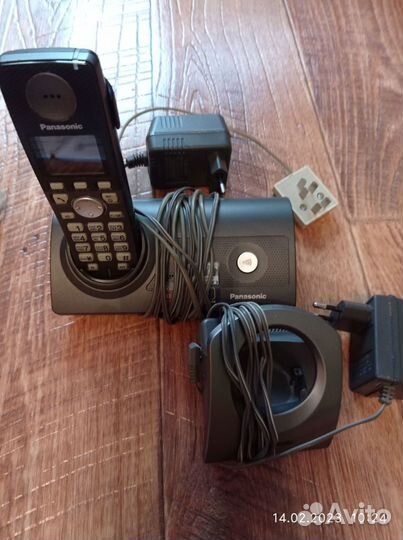 Циф-ой беспроводной телефон Panasonic KX-TCD530RU