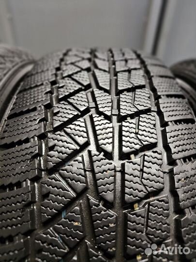 DoubleStar DW02 225/60 R18