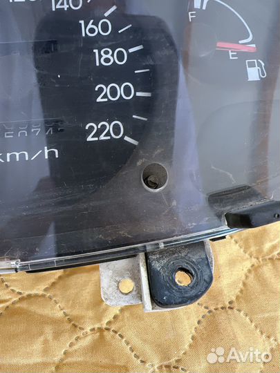 Щиток приборов Hyundai Lantra