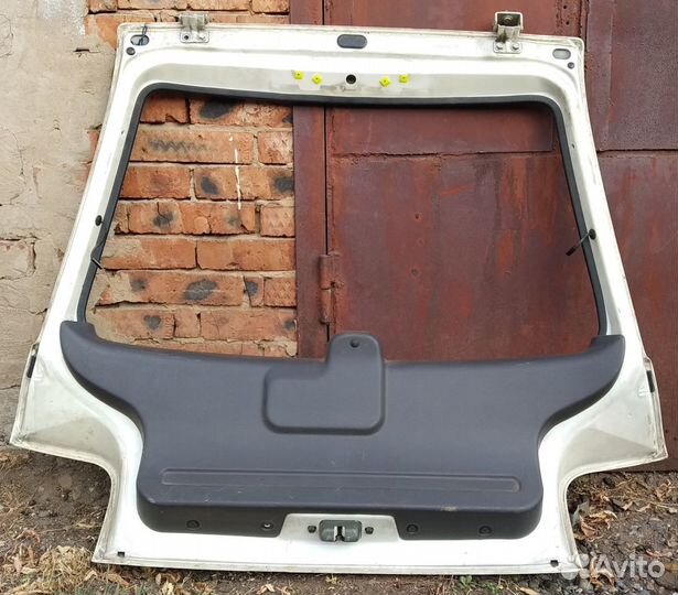Дверь задняя Импреза GF2