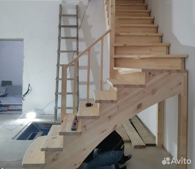 Деревянная лестница