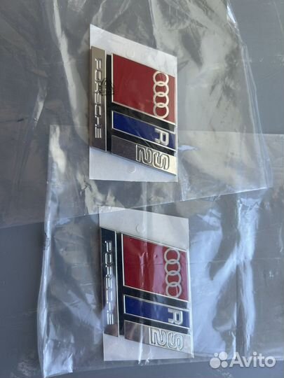 Шильдик audi rs2