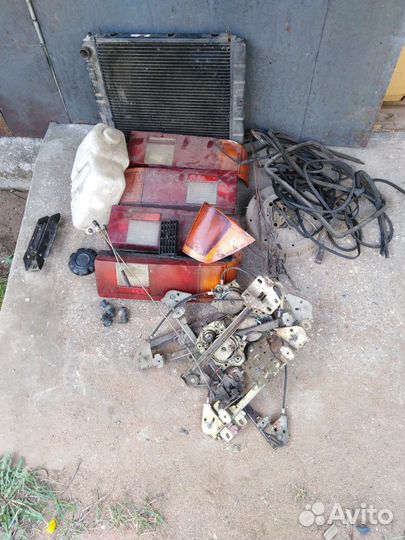 Запчасти Москвич 2141 найдётся все