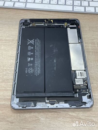 iPad mini 2 A1490 на запчасти заблокирован