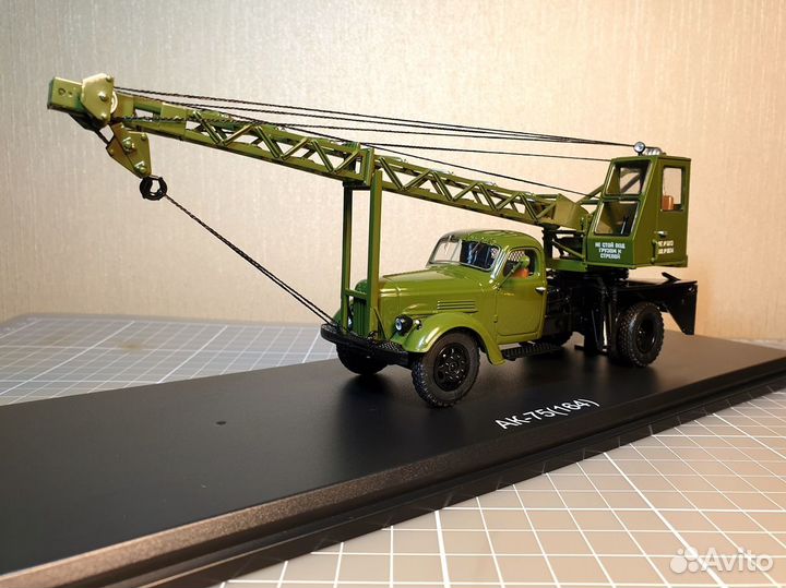 Автокран ак-75 на шасси ЗИЛ-164, хаки SSM1130
