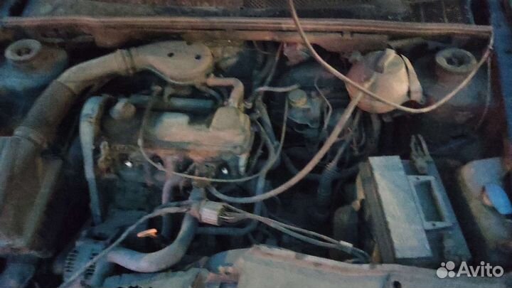 Volkswagen Golf 1.8 МТ, 1997, битый, 330 000 км