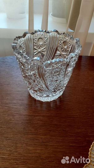 Ваза хрустальная