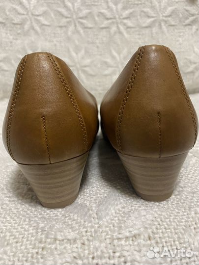 Туфли Caprice 40 р-р