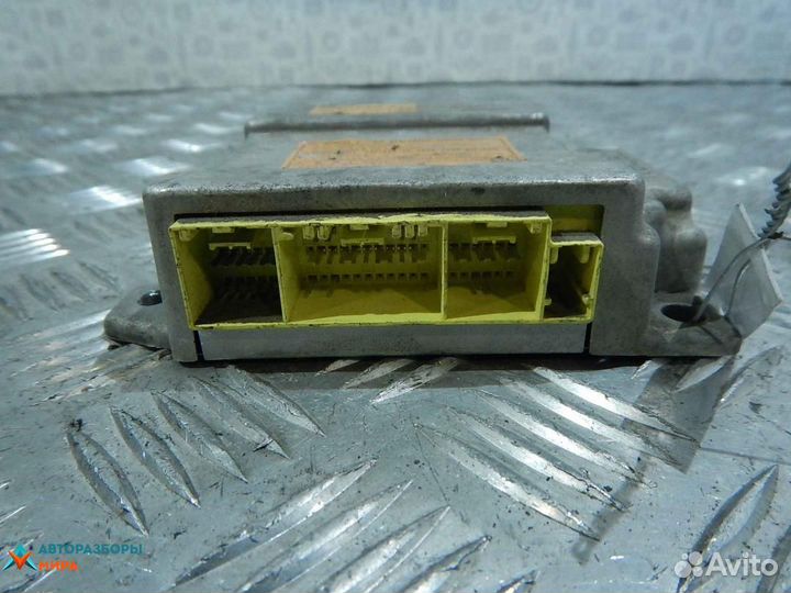 Подушка безопасности Mazda 323 BJ 1999 B25E57K30B