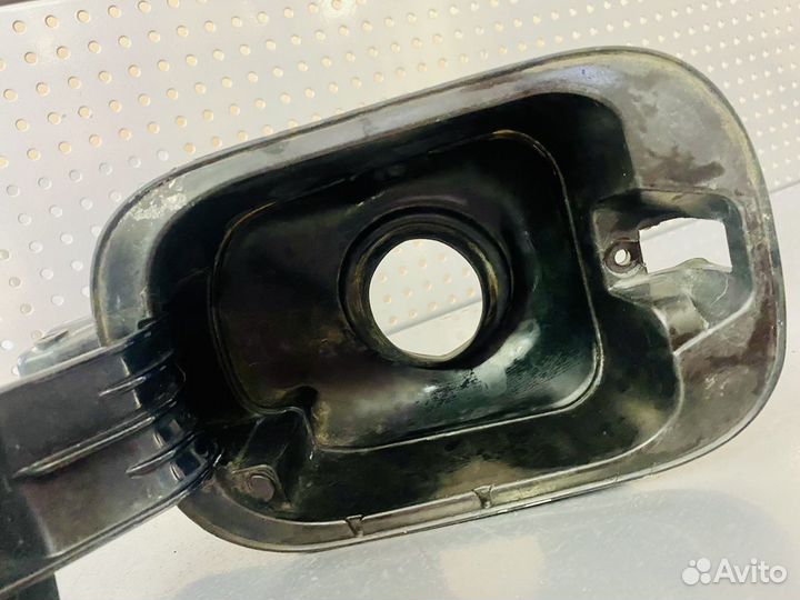 Лючок бензобака Volkswagen Jetta V (05-11)