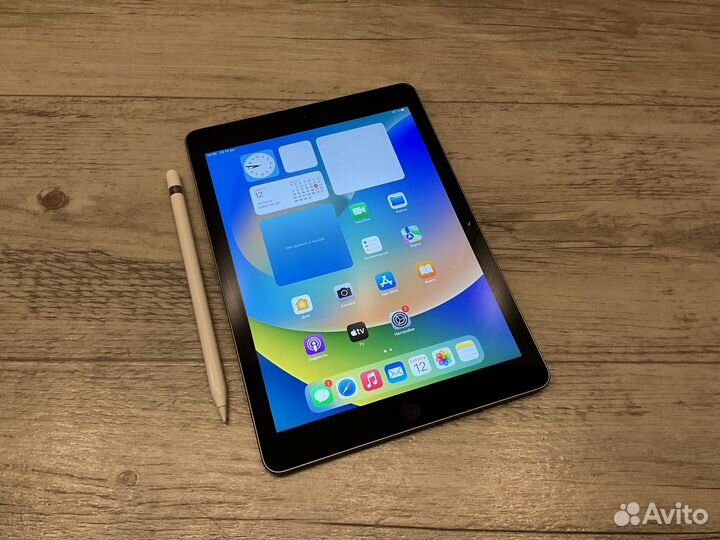 iPad 6 2018 32gb + Pencil (Designer)