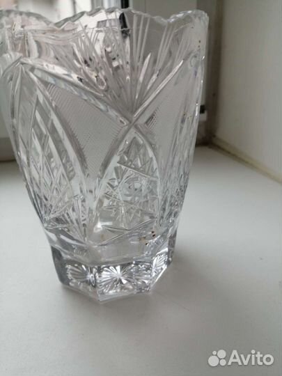 Хрустальная ваза