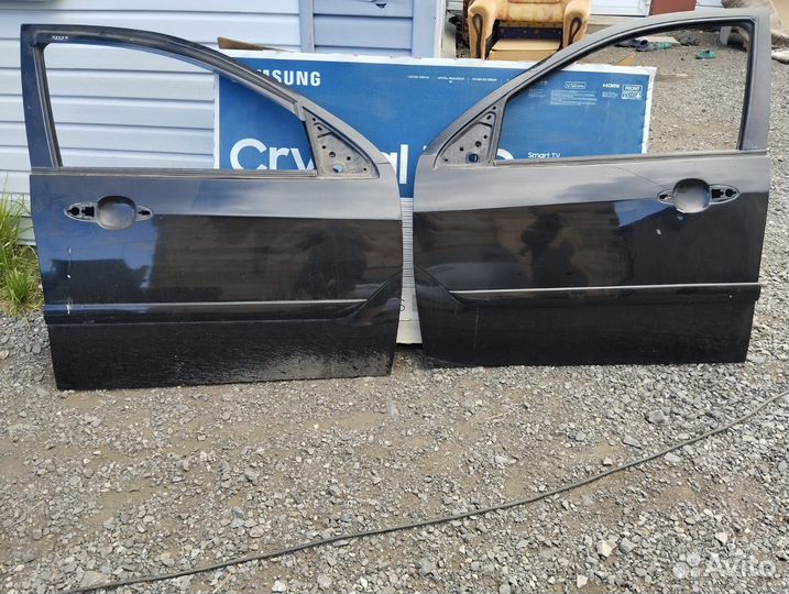 Продам двери ford focus1