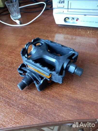 Педали для велосипеда