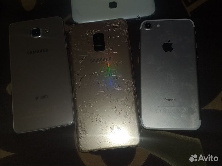 Samsung Galaxy A8+, 6/64 ГБ