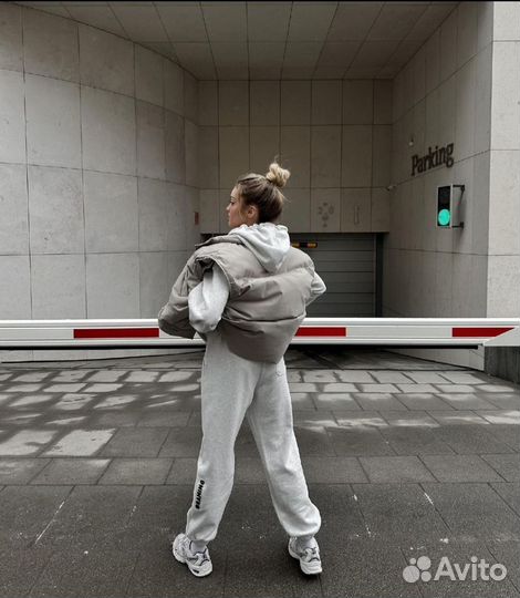 Жилетка женская