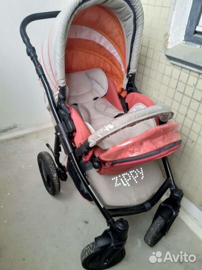 Прогулочная коляска zippy sport