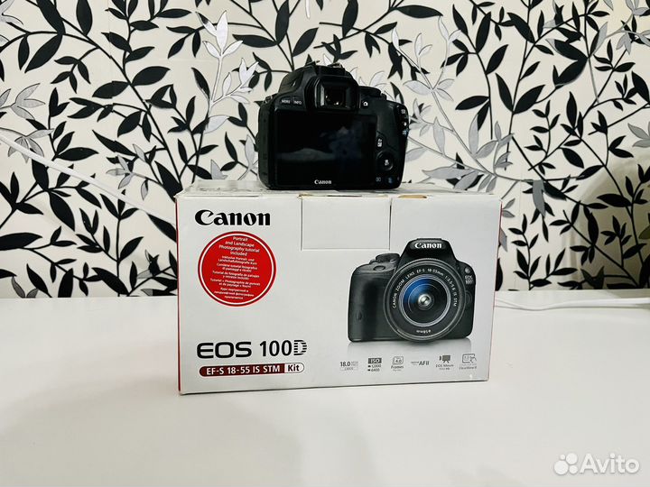Зеркальный фотоаппарат Canon 100D body