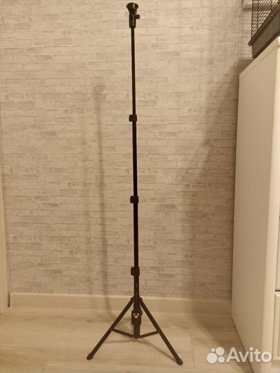 Штатив для телефона с пультом yuntfng