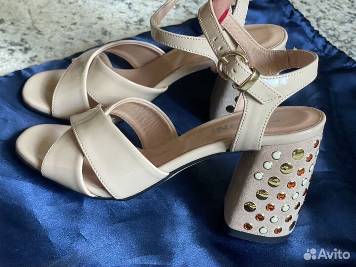 Босоножки Pollini 36 оригинал новые