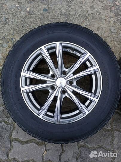 Tigar SUV Ice 215/65 R16 102T