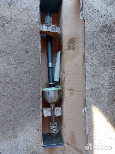 Шарнир поворотного кулака левый правый