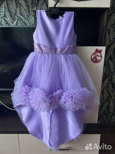 Платье праздничное