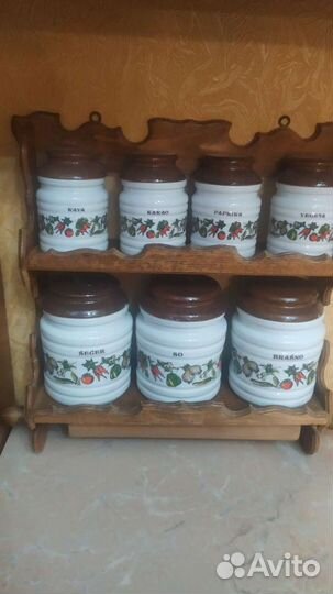 Фарфоровая статуэтка